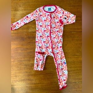 Kickee Pants floral pajamas with buttons. No feet. Size 3T.